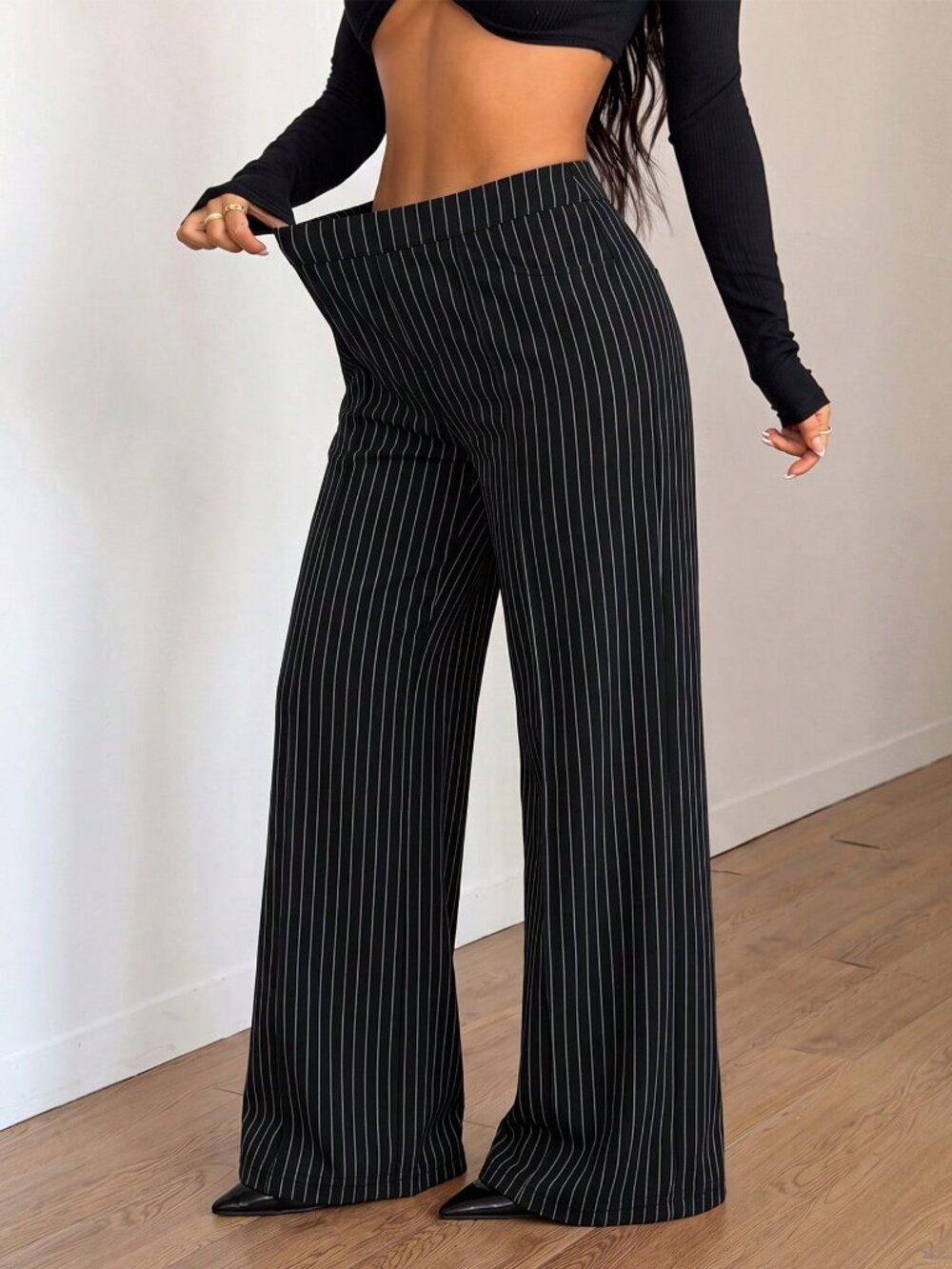 Black White Stripes Elegant Women's Elastic Wide Leg Pants - Picture 2 of 9